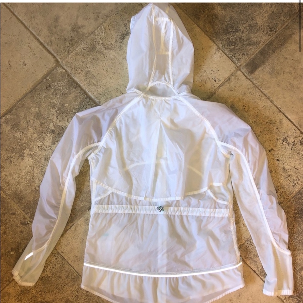 Lululemon windbreaker